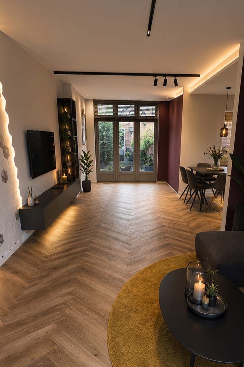 Superior Lijm PVC Hongaarse / Weense punt Pine Oak in Harderwijk