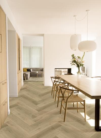 Vario Walvisgraat Rigid Click Prestige Oak Smoked Light 900x180x6mm 0,55 (met geïntegreerde ondervloer geen 10DB)
