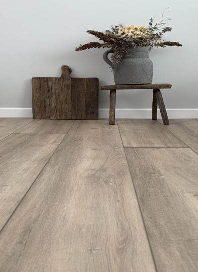 City Pluto Light klik PVC 1532x225x5mm 0,55 (met geïntegreerde ondervloer geen 10DB) - sfeerfoto 1