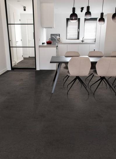 Nova Arctic Graphite tegel klik PVC 914x457x6mm 0,55 (met geïntegreerde ondervloer geen 10DB) - sfeerfoto 1