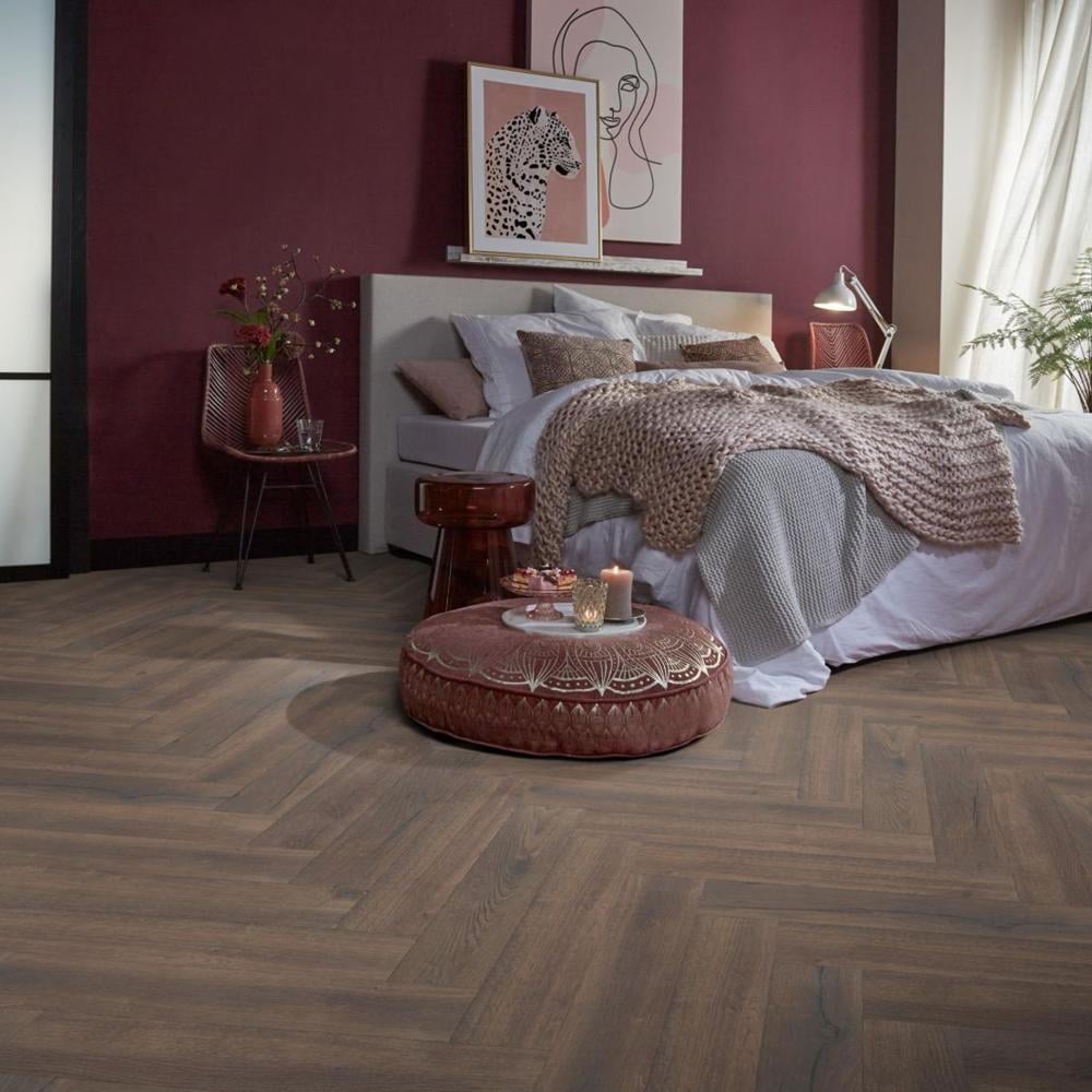 Marquant Visgraat Laminaat Eiken donker gerookt 665x133x8mm 4V