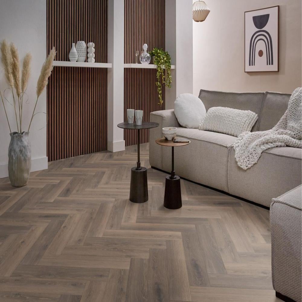 Marquant Visgraat Laminaat Eiken warm bruin 665x133x8mm 4V
