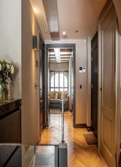 City visgraat Smoked Oak Natural klik PVC 615x123x5mm 0,55 (met geïntegreerde ondervloer geen 10DB) - sfeerfoto 1