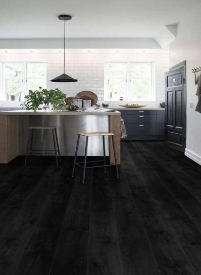 Nevada Valley Oak Charcoal klik PVC 1532x225x5mm 0,55 (met geïntegreerde ondervloer geen 10DB) - sfeerfoto 1