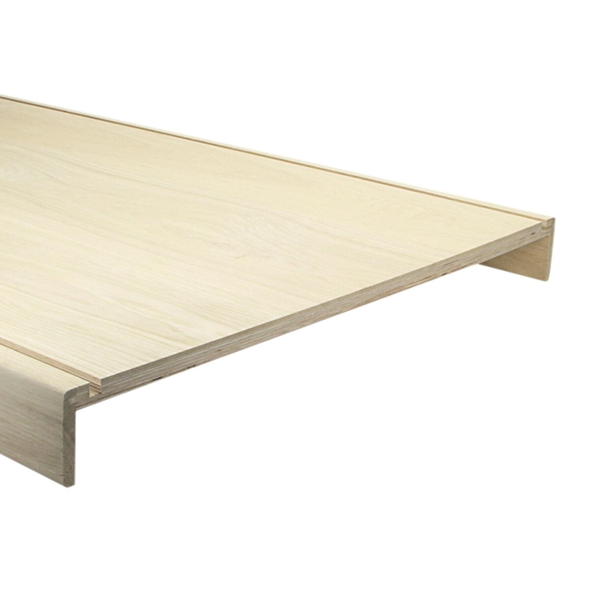 Trede nat. eik onb. 138x57cm (2xneus 6cm) + uitsp.