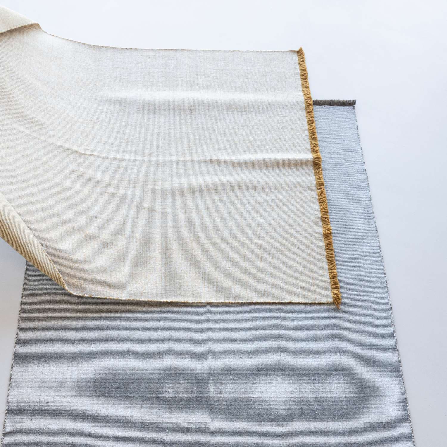 WEAVLY VLOERKLEED 200X300 CM WOL LICHTBRUIN/NATUREL
