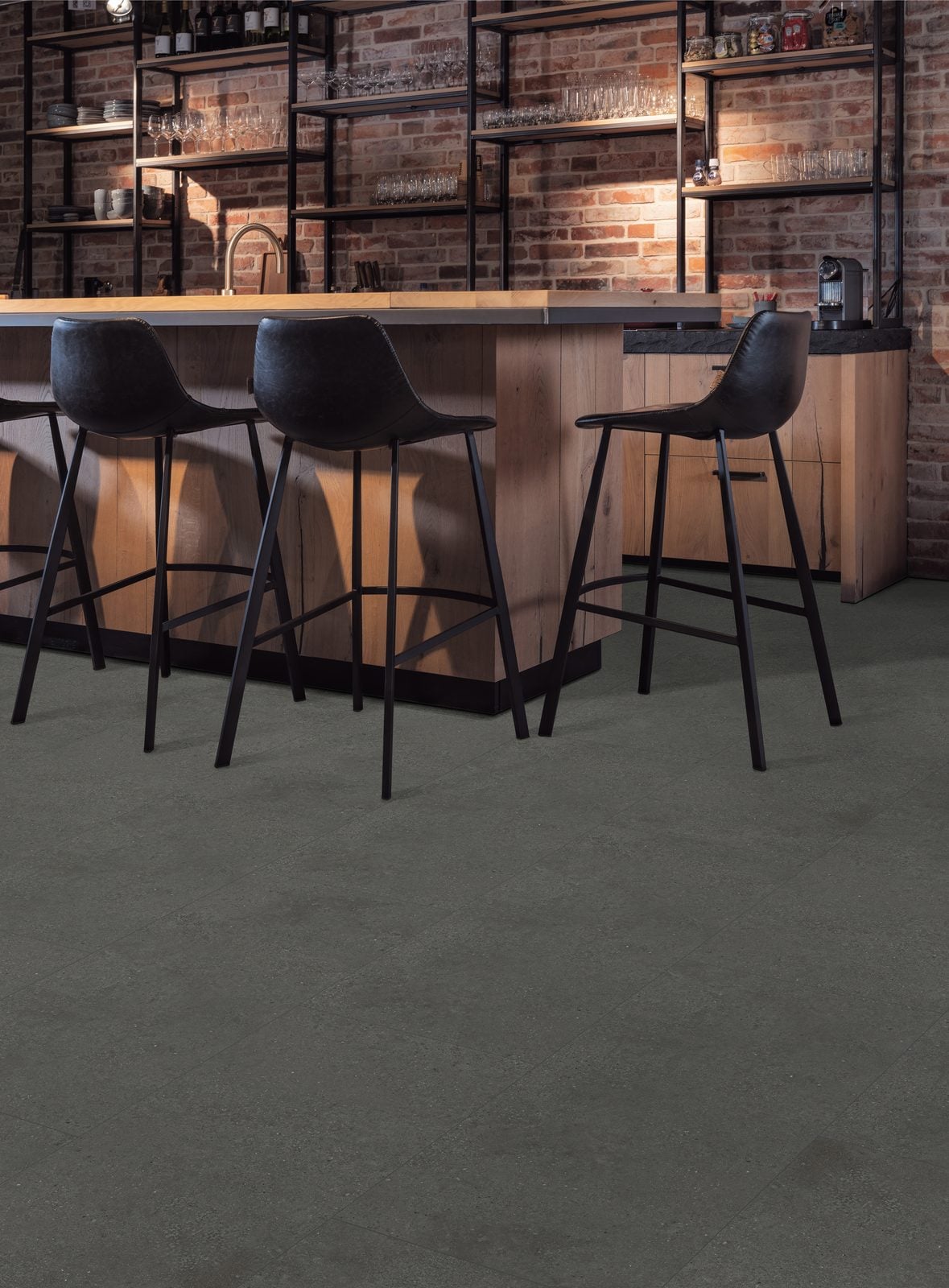 Sierra Rigid Klik PVC Tegel 914x457x6mm 0,55mm Concrete Atracite (met geïntegreerde ondervloer)